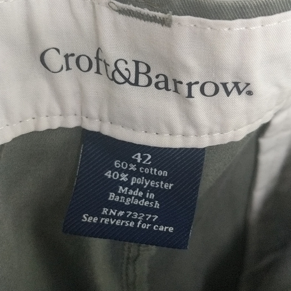 Croft and Barrow 42 Grey/Green Shorts - Picture 8 of 9